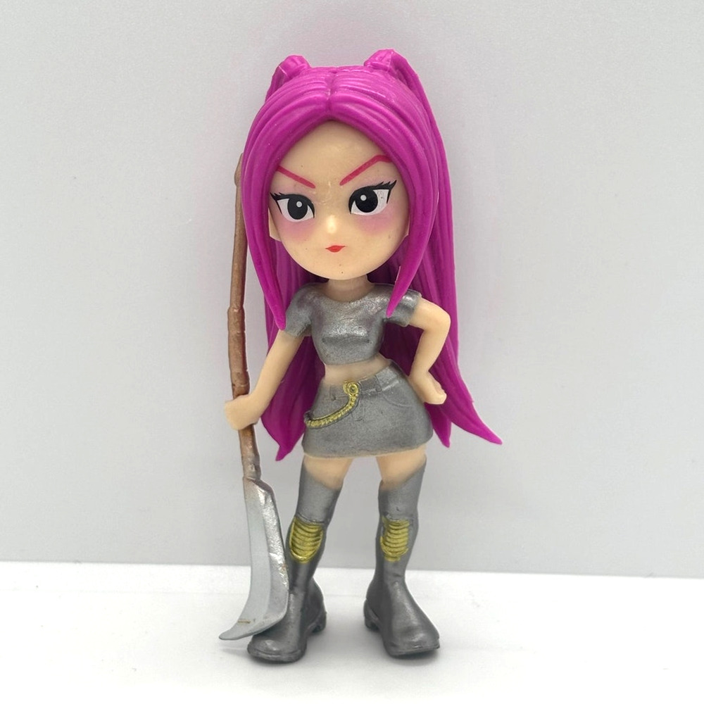 New K-Pop Demon Hunters Mira Collectible Action Figure in Silver Costume